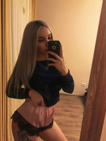 Моника