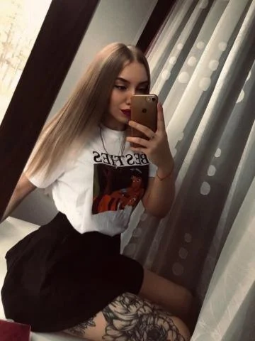 Моника