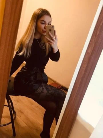 Моника